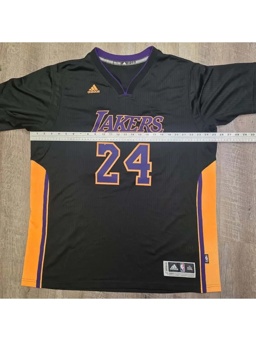 Kobe Bryant Hollywood Nights Lakers Adidas black sleeve Jersey Medium mamba NWOT